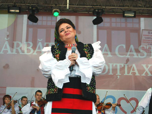 Angela Buciu